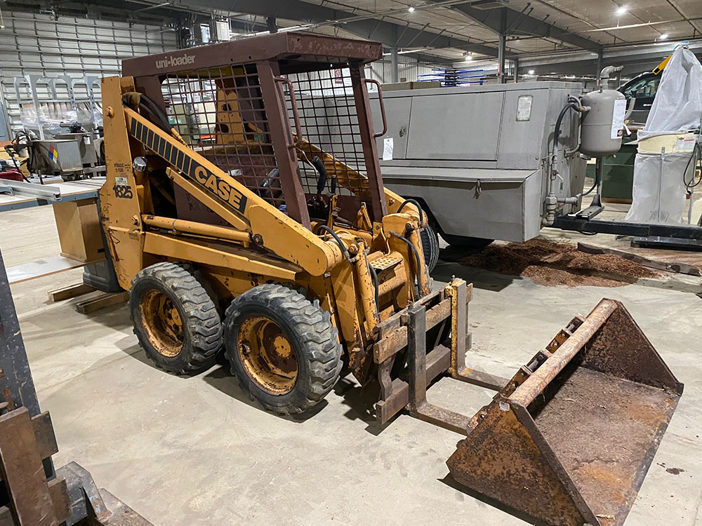 Forklift at Tool Expo Auction